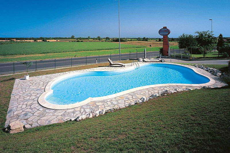 Piscine laguna Interrate a Skimmer