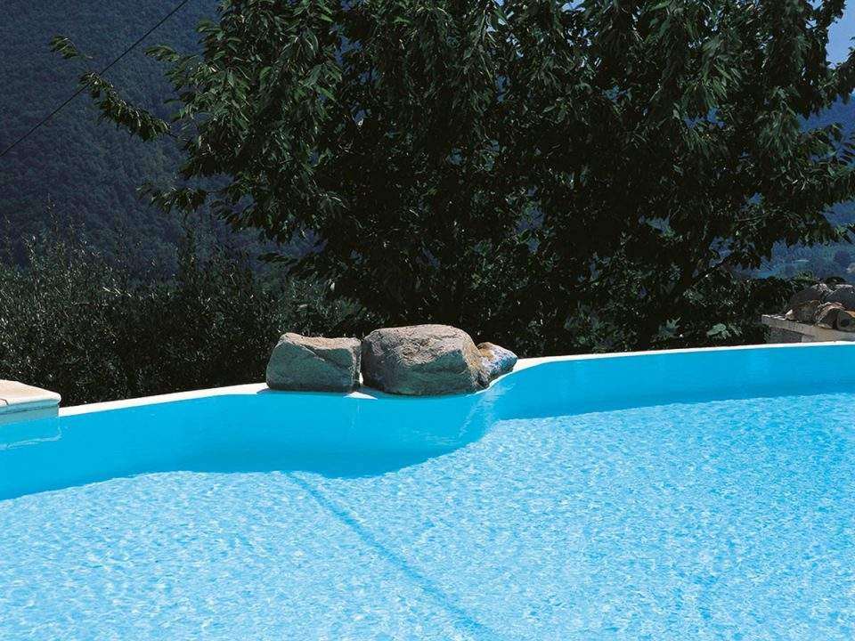 pH piscina: i parametri giusti per avere l’acqua perfetta