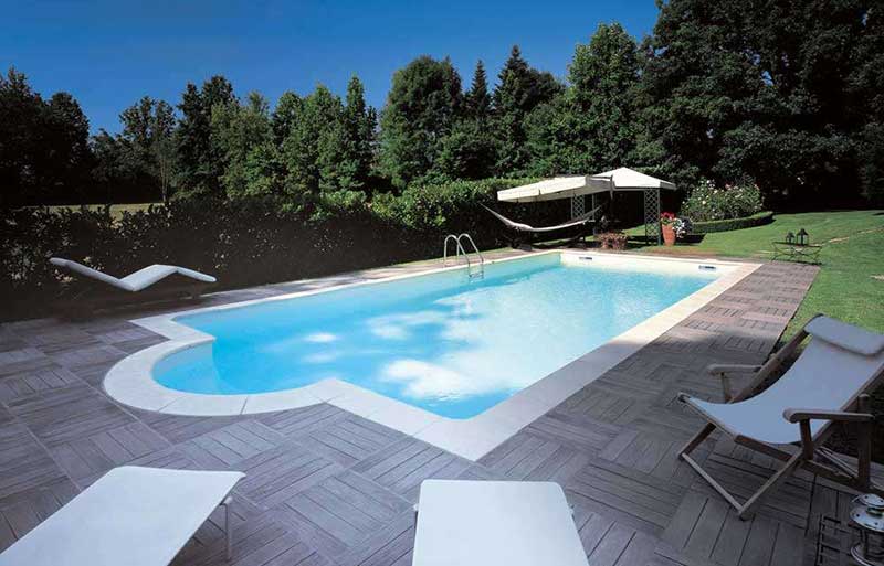 Finto legno per piscina